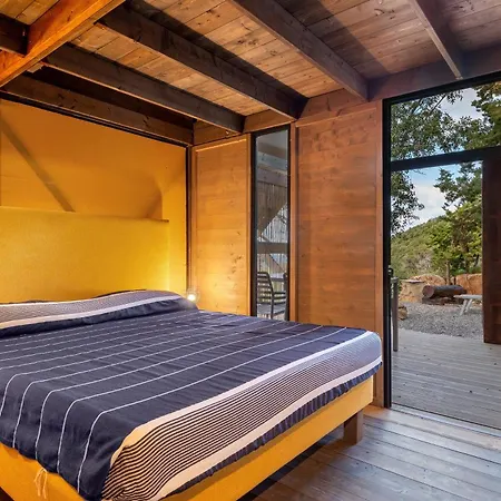 Glamping A Campingplatz Cavo